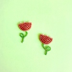 ✺ ビーズ刺繍 ✺ チューリップ の ビーズ刺繍 ピアス イヤリング