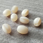 銀杏　チェコビーズ　8X6mm 8個