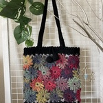 107-3.[p様オーダー]カラフル花モチーフ（くさり編み）ニットバッグ（ブラック）
