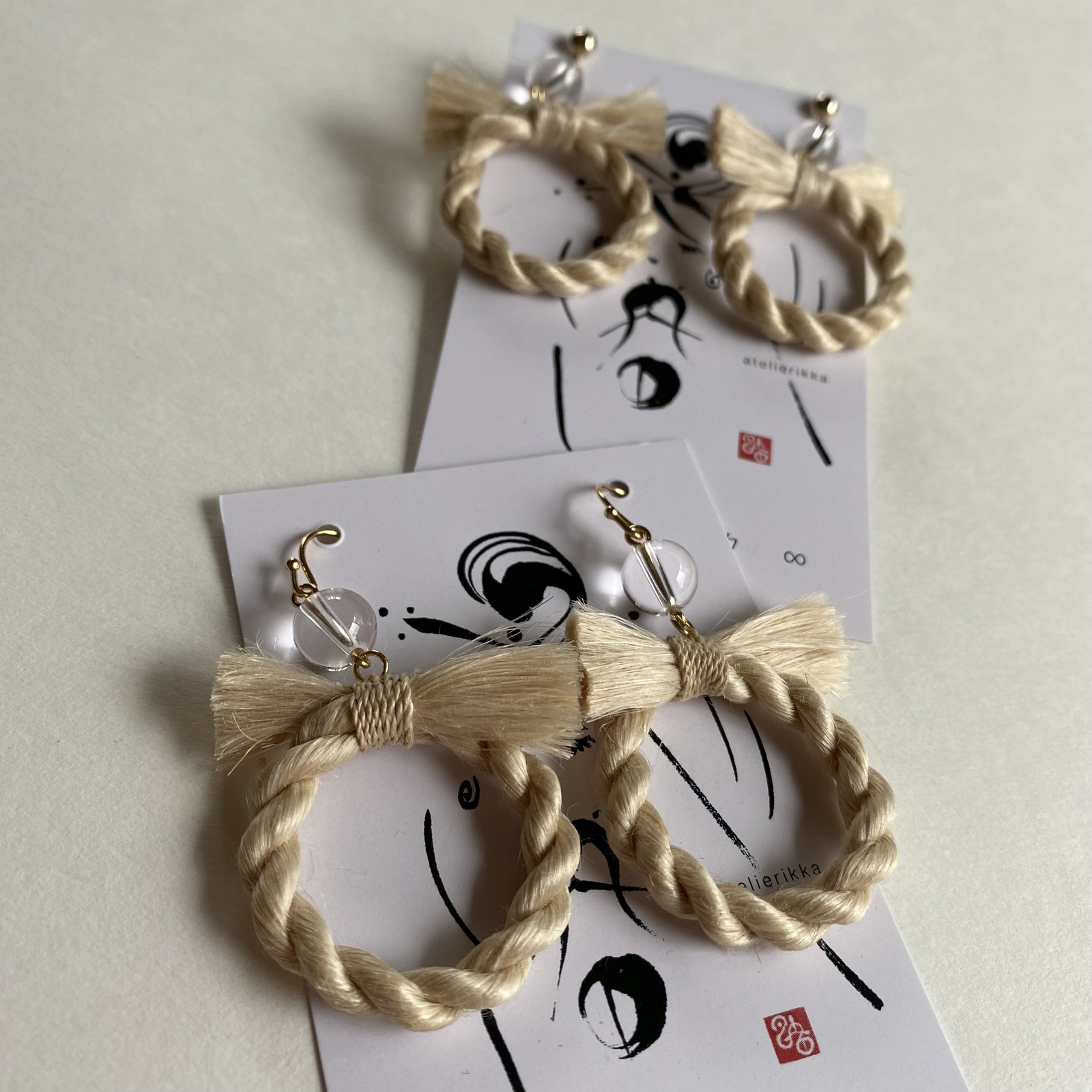 a.a.a【フォロー割有り、まとめ買い割引有り】精麻おまもり耳飾りページ 精麻の耳飾り じねん - erikka | minne byGMOペパボ 国内最大級