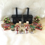 ミニチュア　Xmas雑貨セット　薪ストーブと松ぼっくツリー
