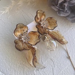 新色　water flower ピアス