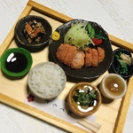 トンカツ定食