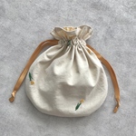 まんまる巾着のお着替え袋ꕤチューリップ刺繍×チェック柄