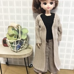 リカちゃん・服　リブニットのロングカーディガン　ベージュ