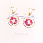 花かんむりとリボンのピアス・イヤリング ピンク