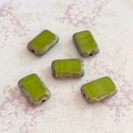 【12x8㍉ 10個】長方形チェコビーズ＊pistachio＊レクタングル＊ピスタチオグリーン＊緑＊抹茶