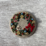 リネン生地刺繍ブローチ