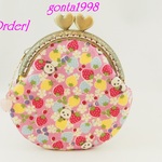 ｢20121212w様のご注文品｣☆気持ち華やぐがま口ポーチ☆(小)(口金8.5センチ)(パンダと苺♡）