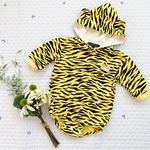 《SALE》【80cm】寅年🐯　トラ柄ロンパース