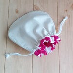 【処分SALE】ポップな星柄の巾着ポーチ／巾着袋　マゼンタピンク　生成帆布　ラッピング対応可　小さめ　ミニ　値下げ　セール　　 319