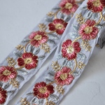 インド刺繍リボンᢂ シフォンフラワー【グレイッシュブルー】インド刺繍/刺繍リボン/シルクリボン/トリム/ブレード/ジャガードリボン/チロリアンテープ/チュールレース