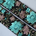 インド刺繍リボンᢂシルクフラワー【ブルー/ブラックベース】刺繍リボン 刺繍リボン トリム ブレード ジャガードリボン チロリアンテープ レース チュールレース