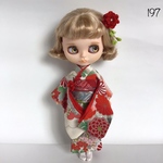 No.197  6／1サイズドール振袖　草花鶴家銀彩