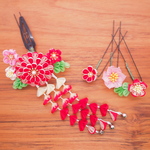 つまみ細工　髪飾り　菊　赤　金　ピンク