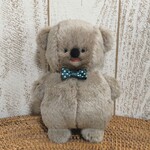 ほほえみくまのぬいぐるみ（グレージュ）