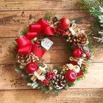 クリスマスリース*赤い実と赤いリボンii