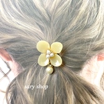 パール入りハナミズキのポニーフック/ヘアーカフ