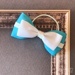 シンプル上品　水色と白のリボン