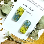 ✨新作レジン✨ブルー×イエローツヤツヤスティックボタニカルイヤリング💕　　　レジンイヤリング＊レジンピアス＊    　普段使い　レジンレジンピアス　レジンイヤリング　