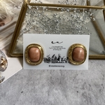 ブラウンスクエア ボタンピアス/イヤリング