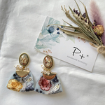 グレーフラワー♡インド刺繍リボンピアス