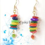 （送料無料）淡水シェルのカラフルピアス　※マスクチャーム・イヤリングに変更可能