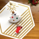【fsc202034g様専用ページ】オーナメントになるブローチ☆ Xmasツリー×靴下すずめ