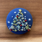 ビーズ刺繍くるみボタン（ヘアゴム/ブローチ）