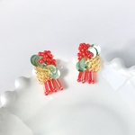 赤い木の実(フリンジ付) / ビーズ刺繍のピアス、イヤリング