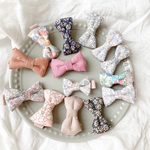 【好きな生地を選べる♡】ぷっくりリボンのヘアクリップ　2個セット (滑り止め付き)