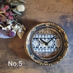 No.5 花刺繍のアンティーク時計