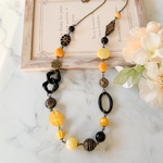 ブラック✳︎イエローカラーのロングネックレス