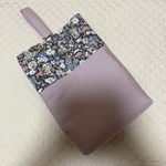 ⭐️送料無料⭐️ リバティ　生地を使用した　シューズ入れ　上履き入れ　ファーガス　帆布　ピンク　入園入学　入園グッズ　チェリーワッペン🍒