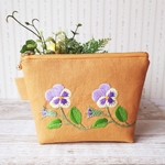 パンジー刺繍ポーチ