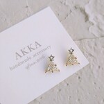 silver925◆ Xmas tree bijouearringsクリスマスツリーの一粒イヤリング【シルバー】    冬　リース　樹脂ピアス　ノンホール　可愛い　ピアス　金属アレルギー　小さめ　ミニ