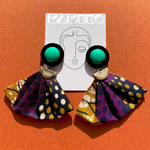 個性的✳秋冬✳レトログリーン×カラフルタッセル✳ピアス､イヤリング✳ ネイティブ アジアン 昭和レトロ アンティーク モダンレトロ カラフル サイケデリック 古着 エスニック 大人可愛い 
