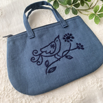 刺繍ポーチ　ブルー×ネイビー鳥と花