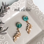 グリーンブルー紫陽花とパール付きリーフのピアス／イヤリング