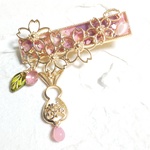 うさぎの冬桜舞うヘアクリップ