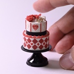 【薔薇を赤く塗ろう】ミニチュアケーキ