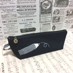 黒のペンケース