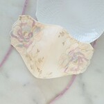 ＊New＊オーロラカラーの刺繍が美しいレースマスク