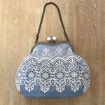 水色とレースのがま口バッグ