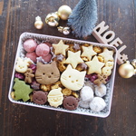 「ねこたちのクリスマス♪クッキー缶」（Ｌ）【期間限定缶】