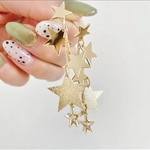 再販です𓂃♡【金アレ対応】⭐️星がいっぱいの揺れるピアス/イヤリング　ゴールド