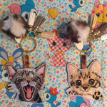 G様ご予約/猫ちゃん大好き！猫耳ファーポンポン+可愛い猫ちゃん刺繍バッグチャーム＆キーリング