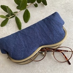 リネンジャガード 　インクブルー　ヘリンボーン　 めがねケース がま口 