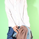 ホワイトシャツ♡パステルカラーボタン