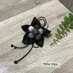 ブラックお花のコサージュ